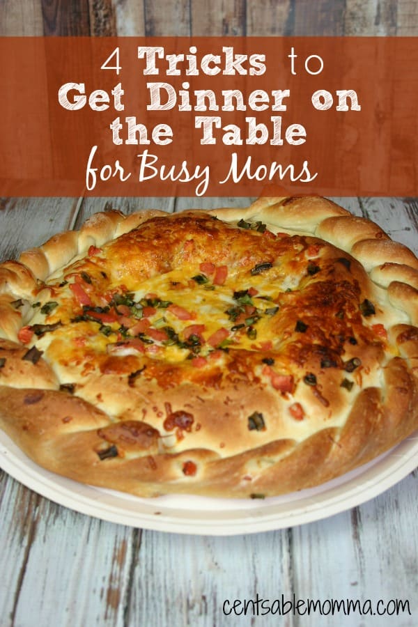 If you have trouble sitting down together for a family meal each night because you're just so busy, you'll want to check out these 4 Tricks to Get Dinner on the Table Quickly for Busy Moms. Hint: it includes @papamurphys #DealsAt425 #AD